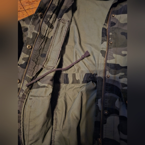 Love tree military style jacket. - Picture 8 of 8